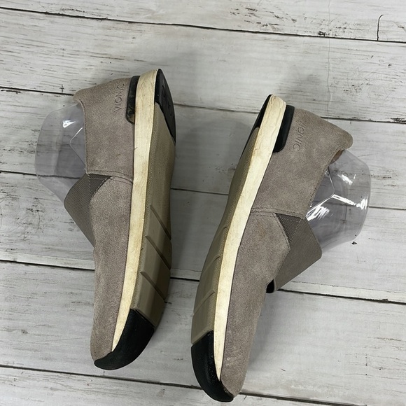 Vionic Cadee Grey Suede Mary Jane - Picture 6 of 11